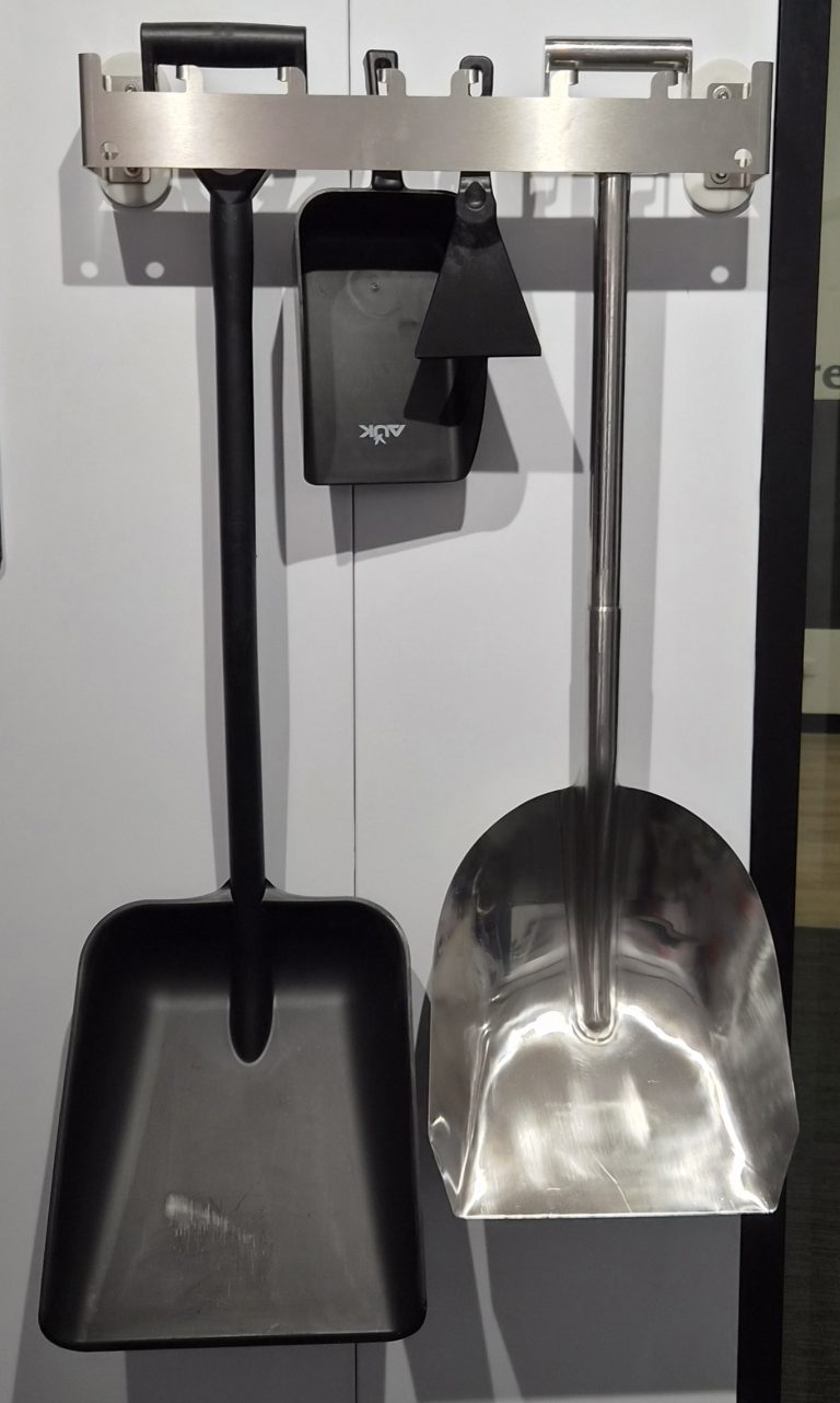 S/S Safe-Boss Wall Rack – 580mm with 6 Hooks (HWS-5165)